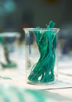 Plastic fibers in the laboratory
